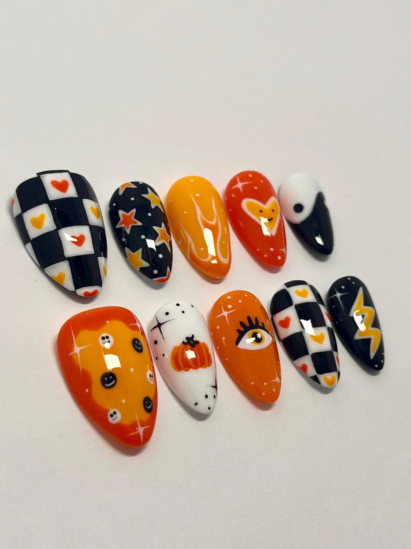 Alternative Style Fall Handpainted Press-On Nails