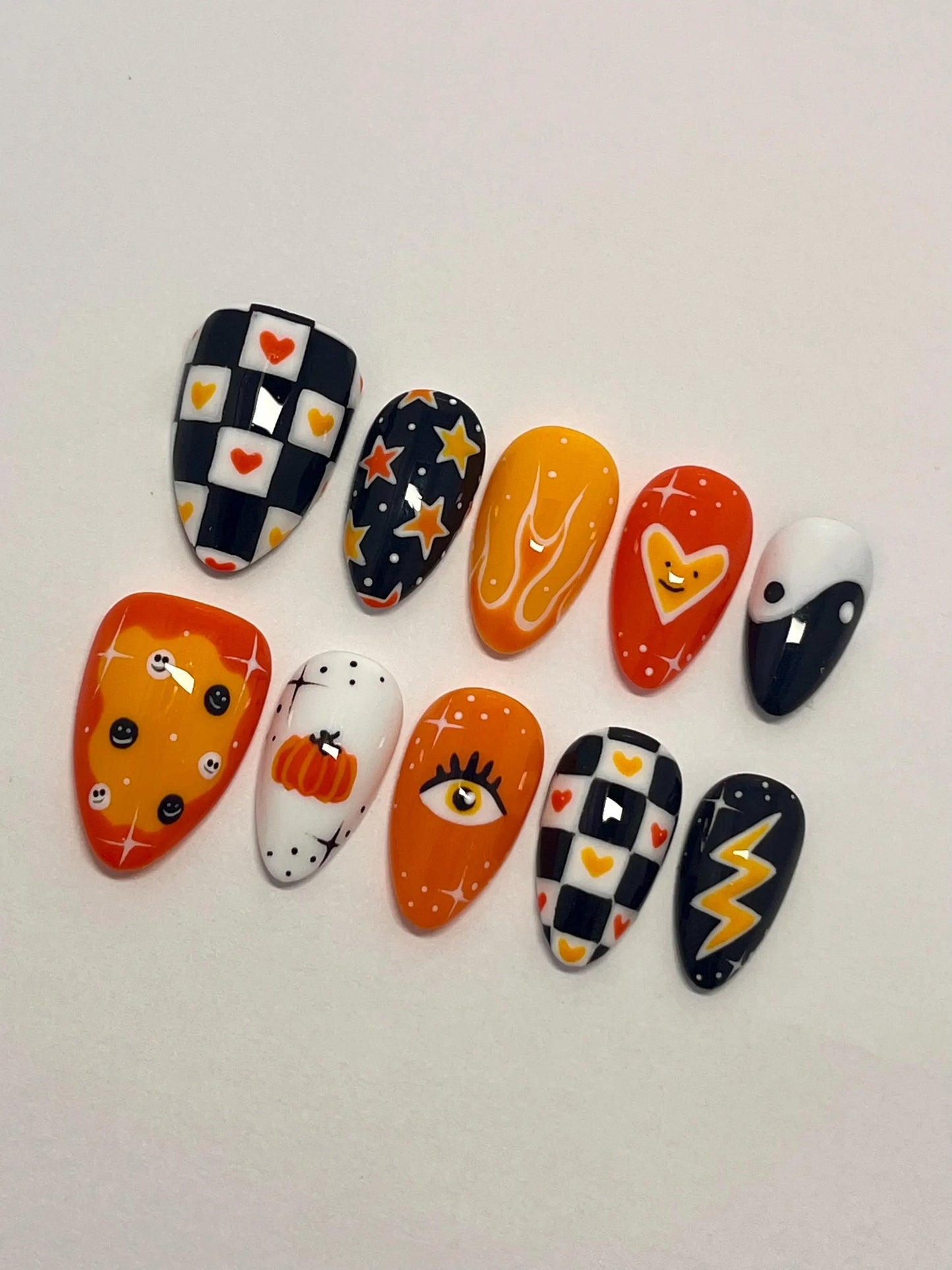 Alternative Style Fall Handpainted Press-On Nails
